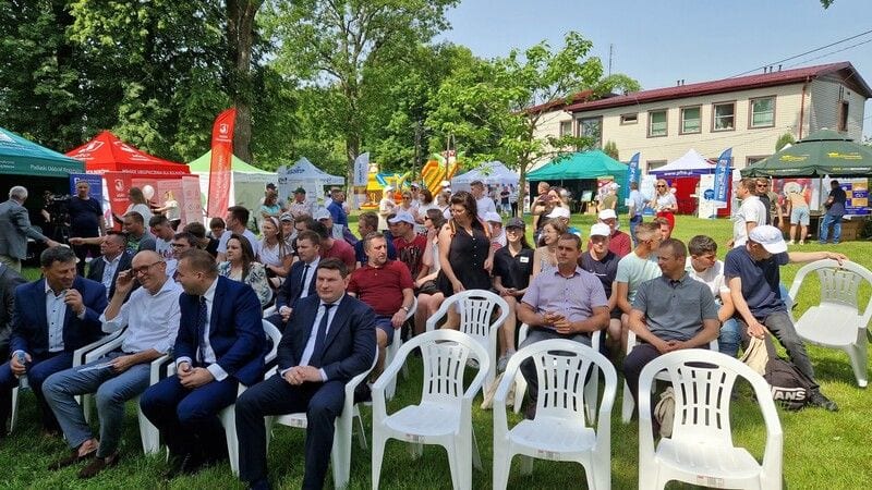 Goście zgromadzeni na Warsztatach polowych
